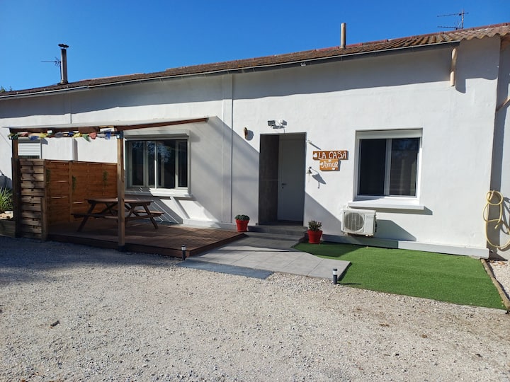 Extérieur de la maison de plain-pied à Rivesaltes