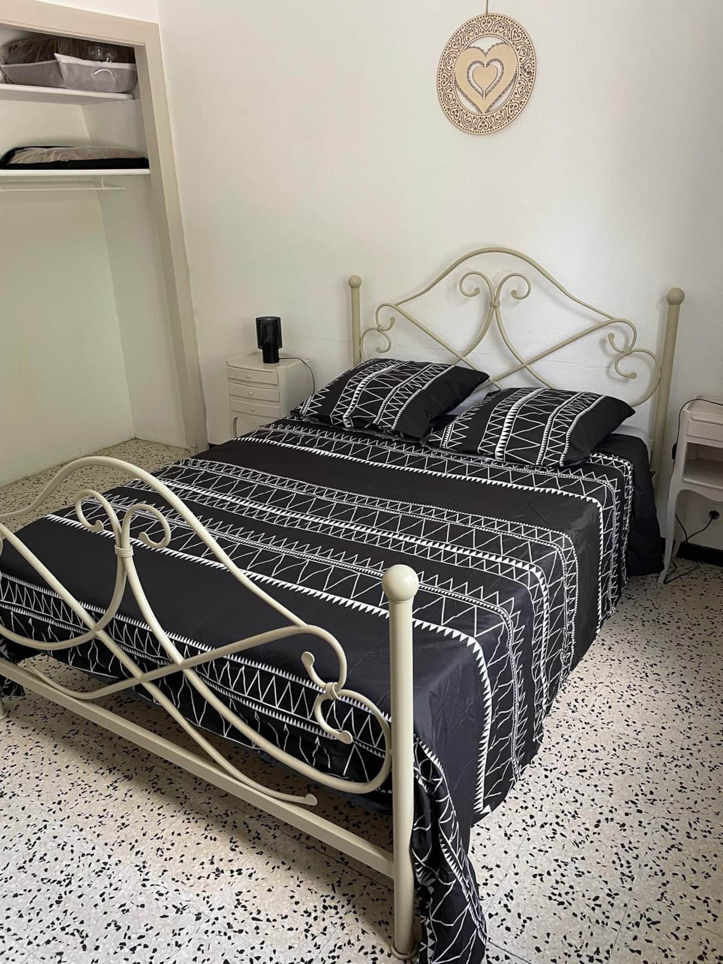 Chambre avec lit double à la Casa Amor